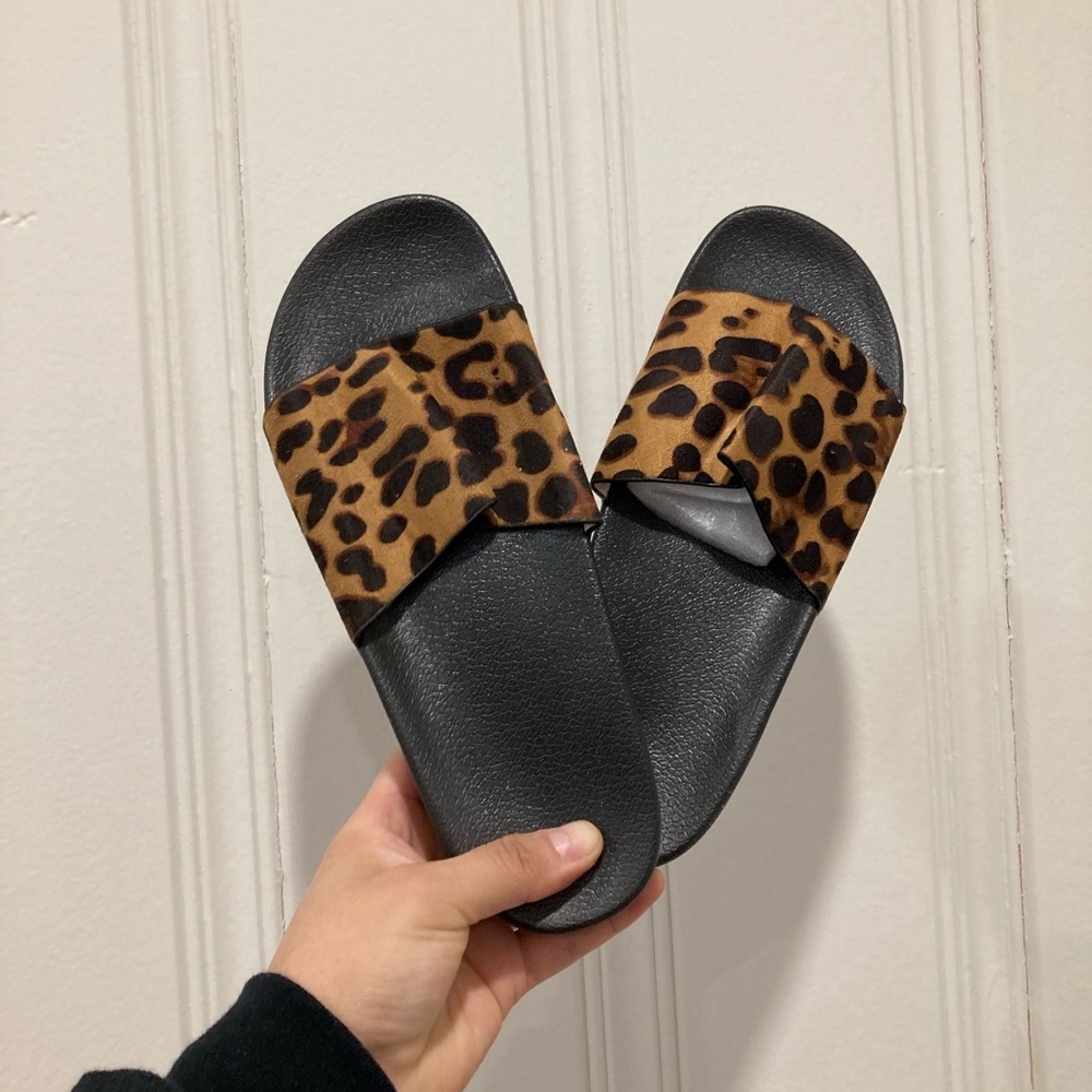 Womens juniors slippers sandals animal print black brown